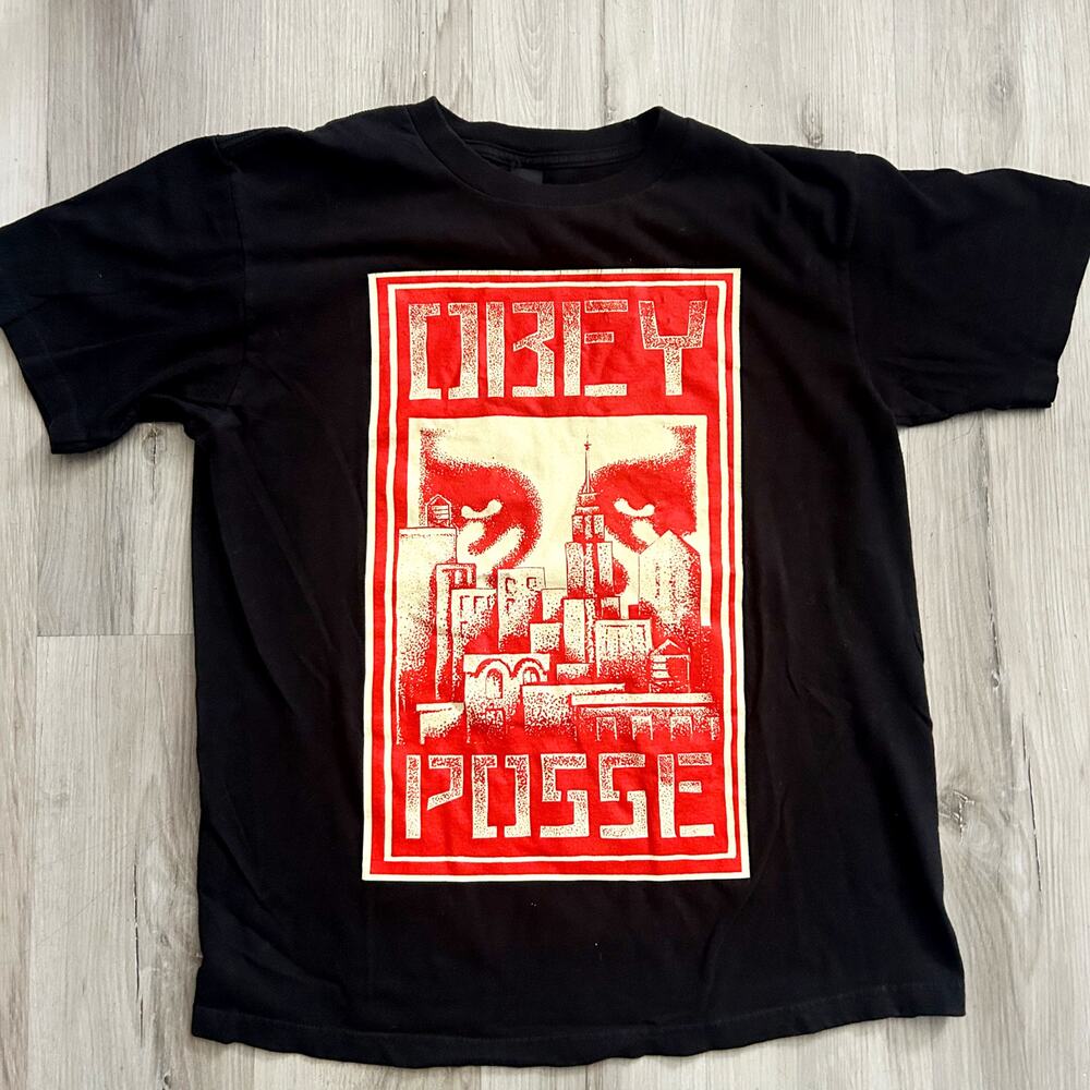 Vintage 00s OBEY Big Red Logo Andre the Giant and City Black Tee Shirt Men Sz M